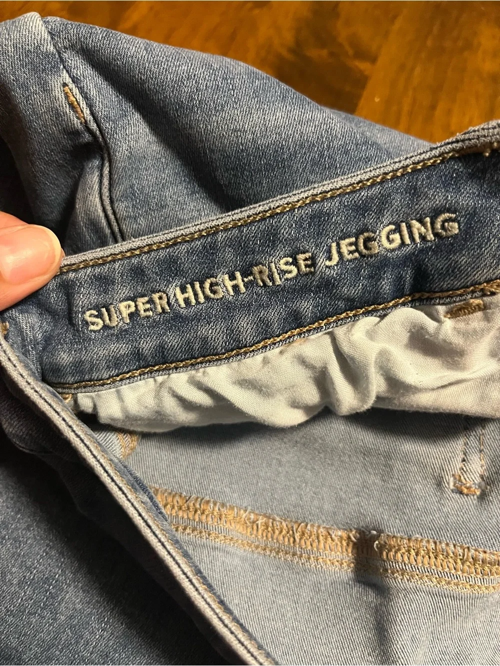 American Eagle Outfitters Super High Rise Jegging Size 14